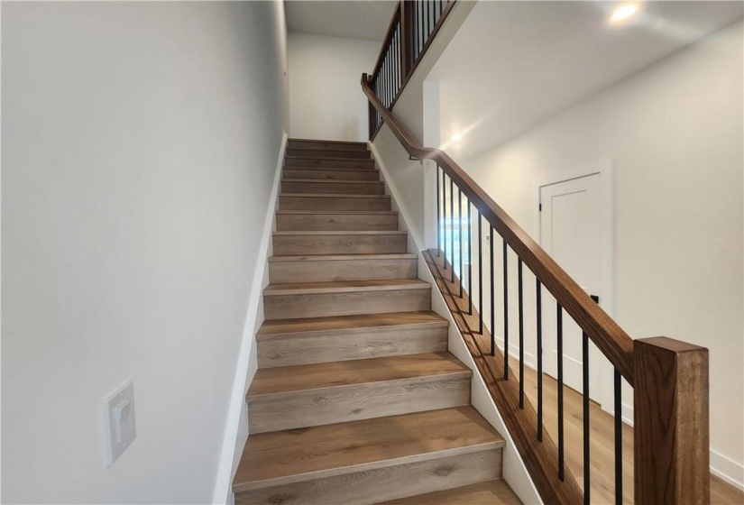 Upgraded Vinyl Covered Staircase